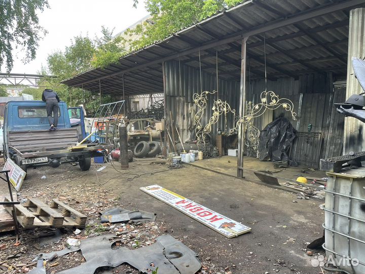 Помощник сварщика