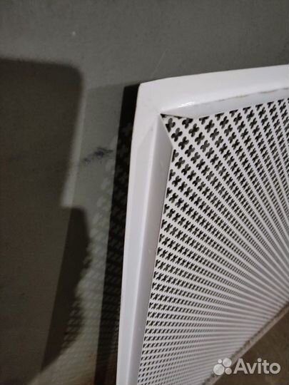 Экран на батарею металлический