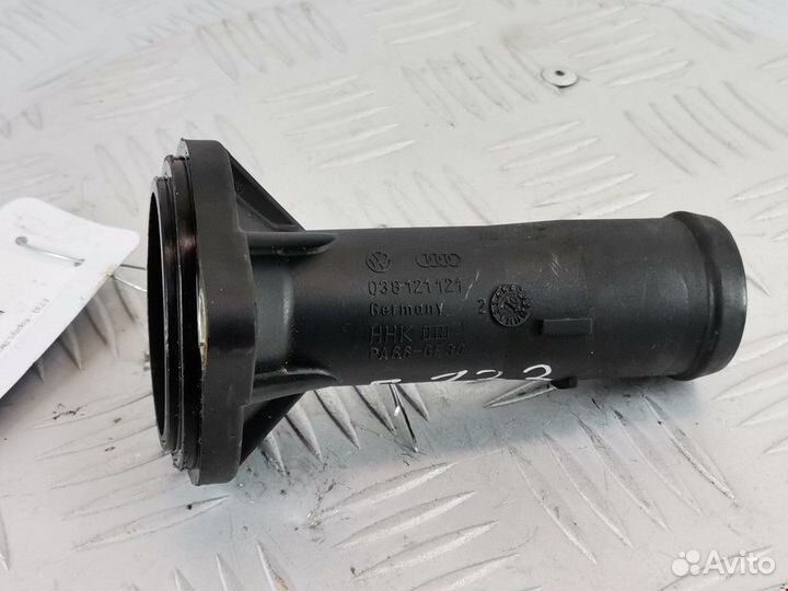 Корпус термостата seat Toledo 2 2001 038121121