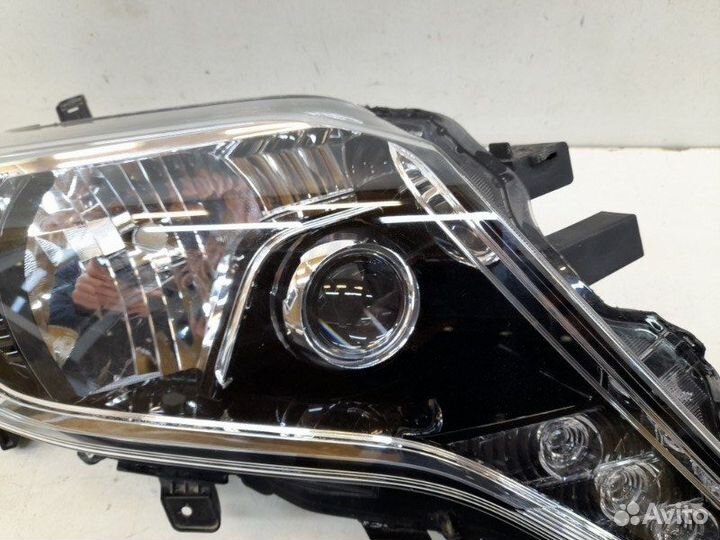 Фара правая Toyota Land Cruiser Prado 150