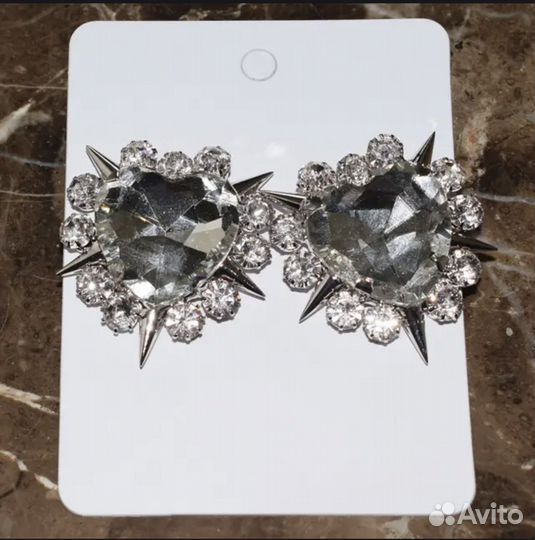 Серьги сердце шипы