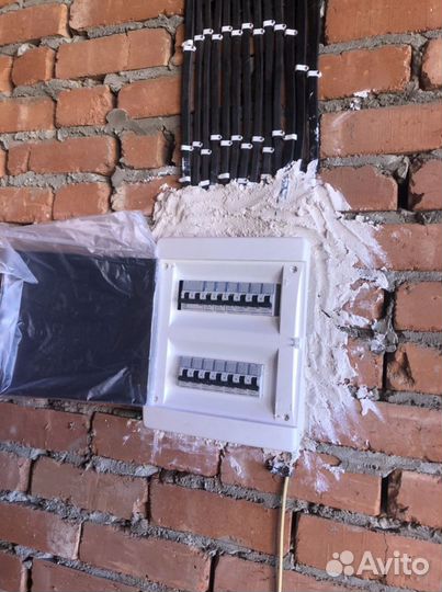 Электрик с опытом