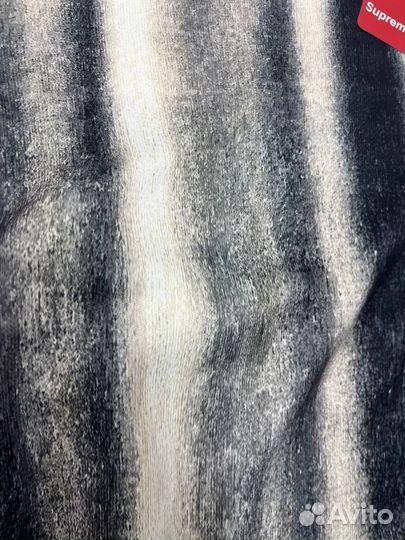 Свитер supreme blurred logo sweater