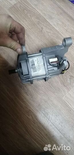 Двигататель стиральной машины Beko