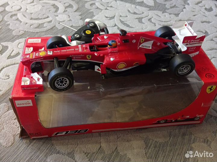 Машина на радиоуправлении для дрифта