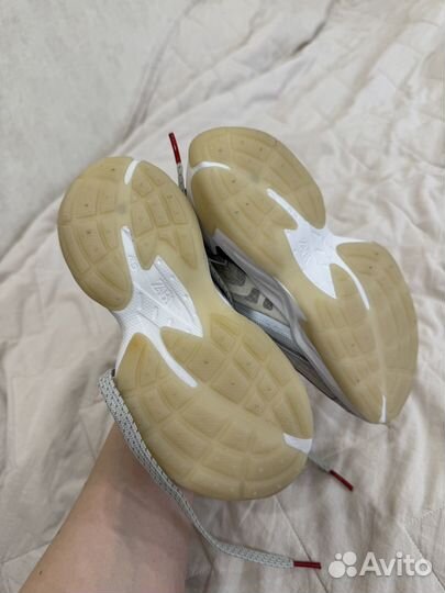 Кроссовки zara для мальчика 29