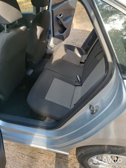 Volkswagen Polo 1.6 AT, 2012, 142 000 км