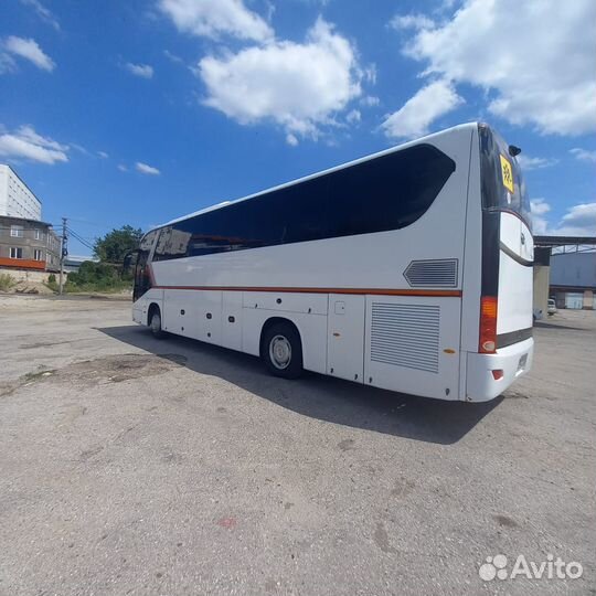 Туристический автобус King Long XMQ6129Y, 2014