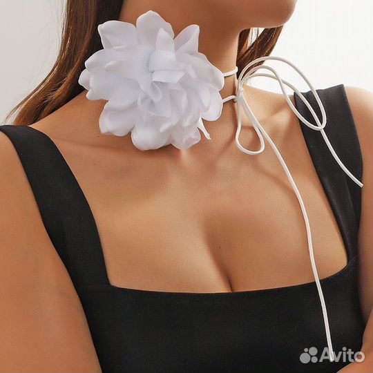 Чокер роза цветок на шею