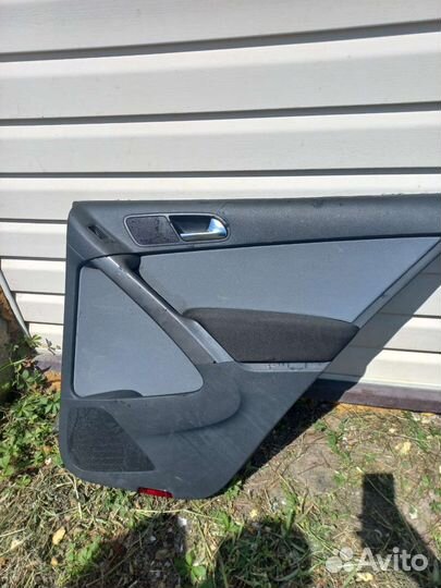 Дверные карты фольксваген тигуан