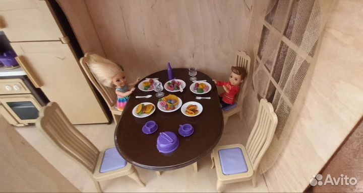 Домик кукольный