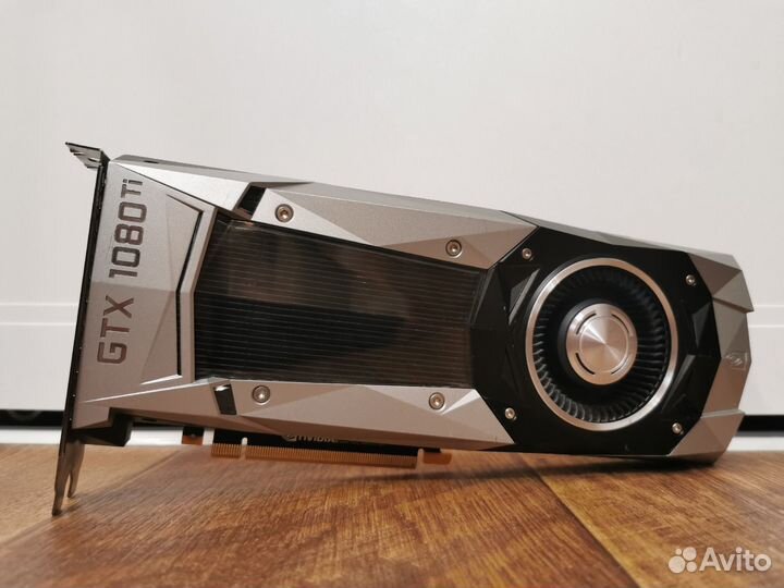 Топовая видеокарта от nvidia FE GTX 1080 ti 12gb