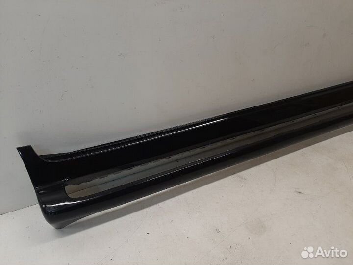 Накладка порога правая Toyota Land Cruiser 200