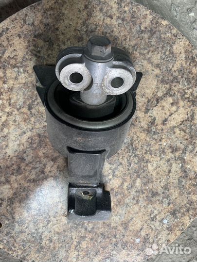 Левая подушка двигателя chevrolet lacetti