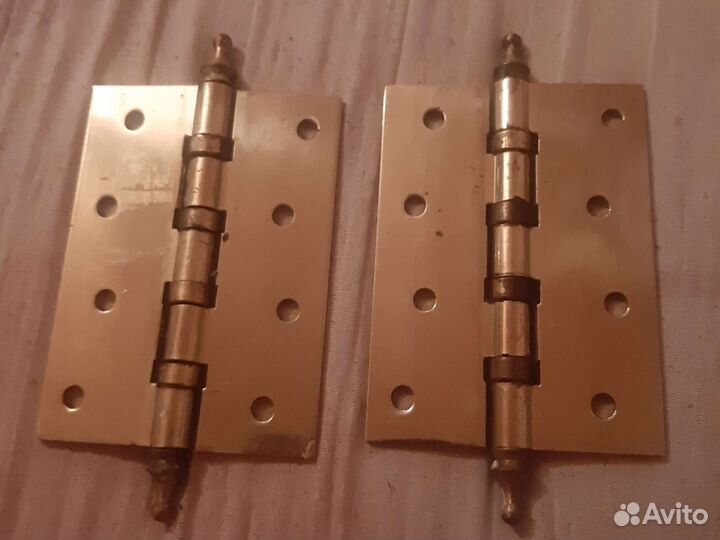 Петли для дверей