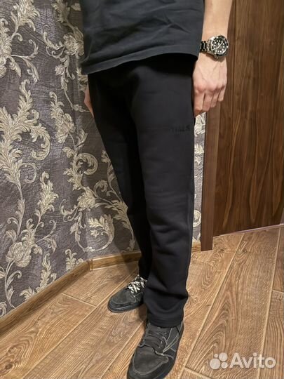 Спортивные штаны Essentials Fear Of God