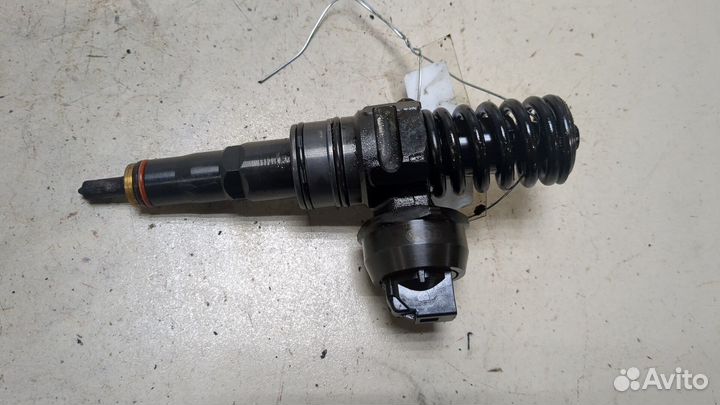 Форсунка топливная Audi A4 (B7), 2009
