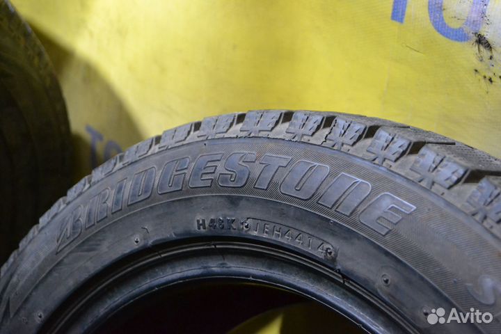 Bridgestone Blizzak Revo GZ 205/55 R16