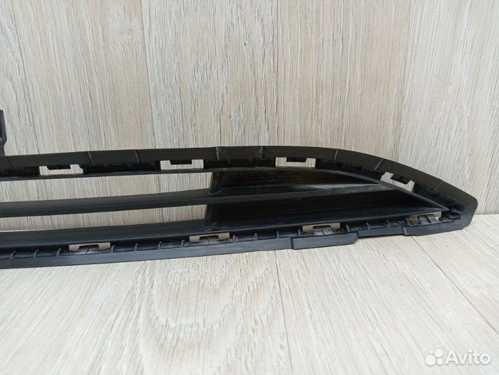 Решетка в бампер Hyundai Solaris 2