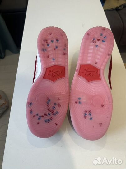 Кроссовки nike dunk low strange love