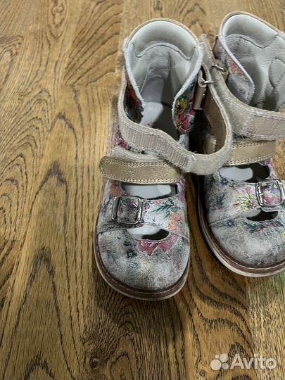 Туфли для девочки 25 размер