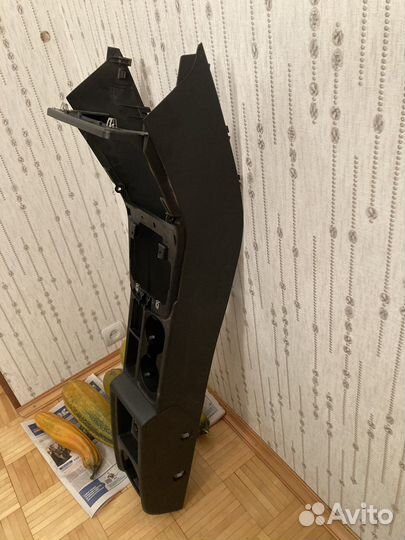 Консоль центральная фольксваген тигуан