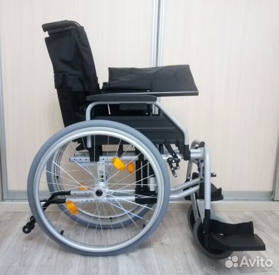 Инвалидная коляска новая