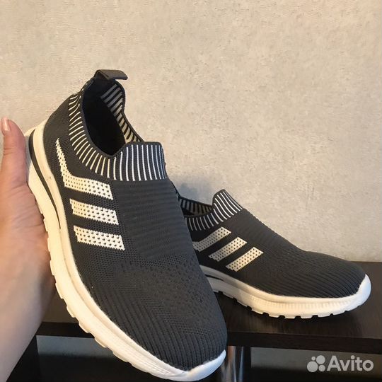 Кроссовки р.40