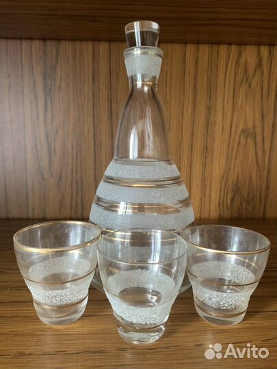 Графин хрустальный с рюмками