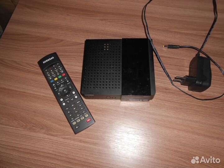 Openbox as4k + смарт приставка С спутниковым входо
