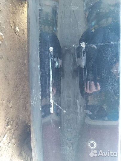 Бампер задний тойота аурис черный под парктроники