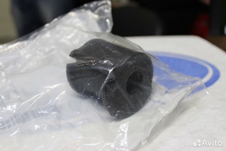 Втулка переднего стабилизатора Ford Maverik/Escape