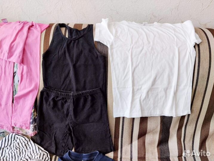 Фирменная одежда для девочки пакетом 130-140