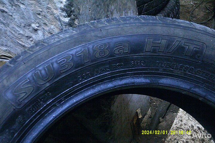 ChaoYang SU318A 215/60 R17