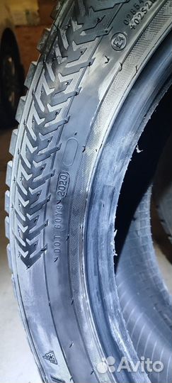 Nokian Tyres Hakkapeliitta 8 SUV 235/55 R20 102T