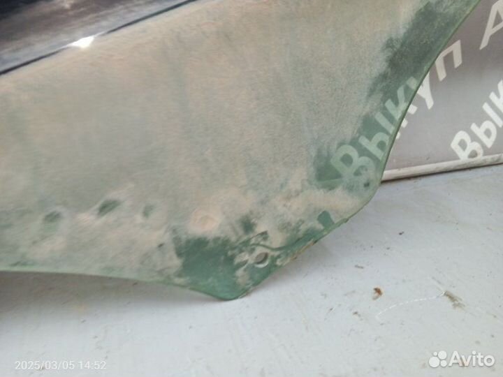 Стекло двери заднее правое Renault Megane K4M 2008