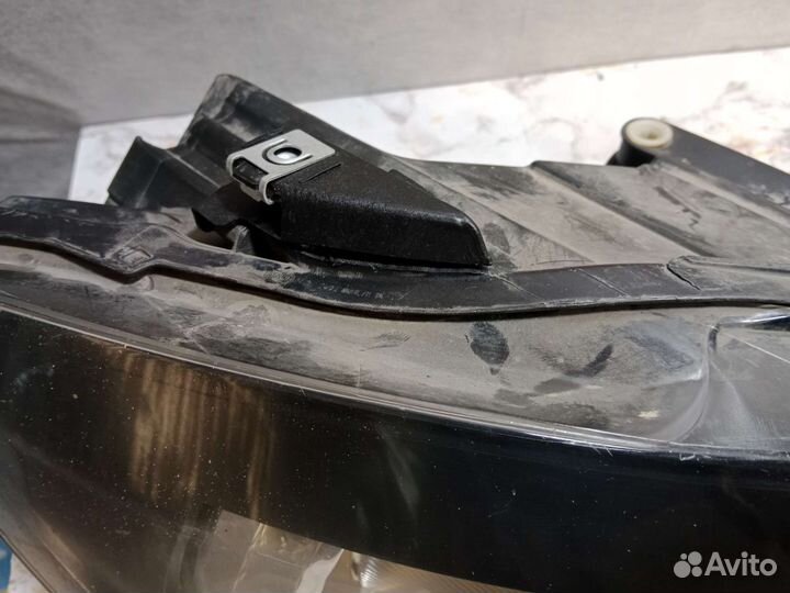 Фара левая Volkswagen polo