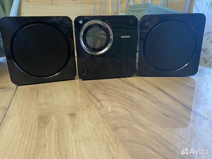 Музыкальный центр philips