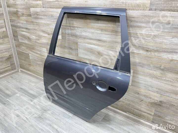 Дверь задняя левая (универсал) Гранта / Калина 1 2