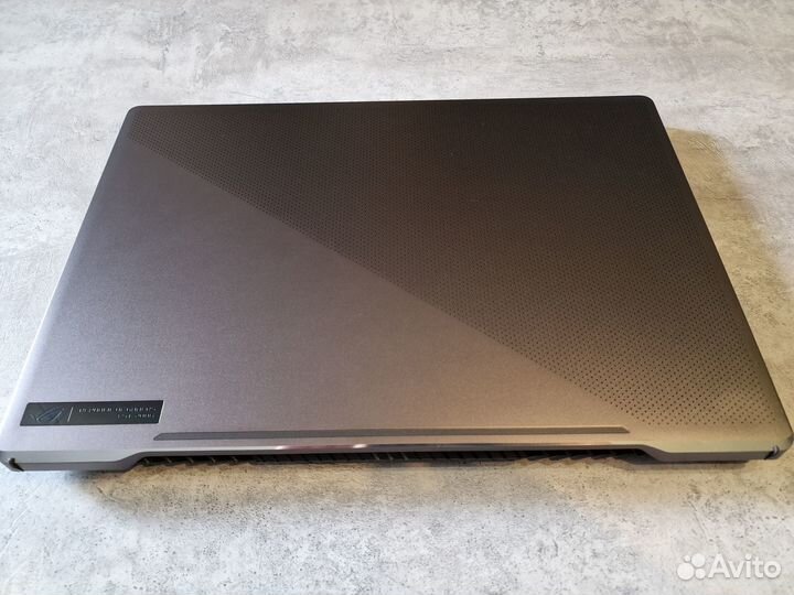 Игровой ноутбук Asus Rog Zephyrus с RTX 3080