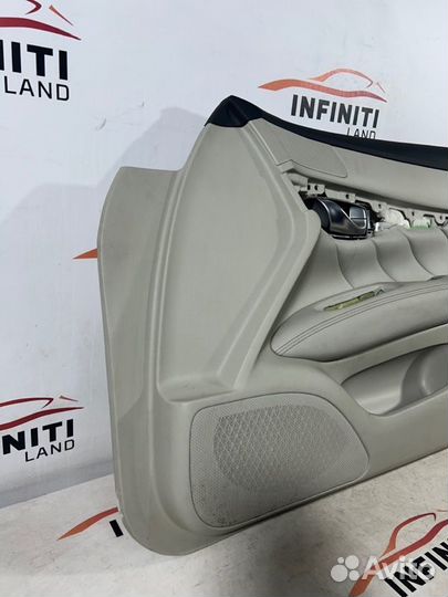 Обшивка двери передняя правая Infiniti Q70/M Y51