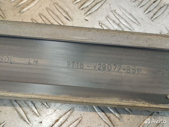 Накладка двери задняя правая Ford Transit Connect