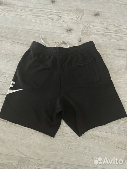 Шорты nike