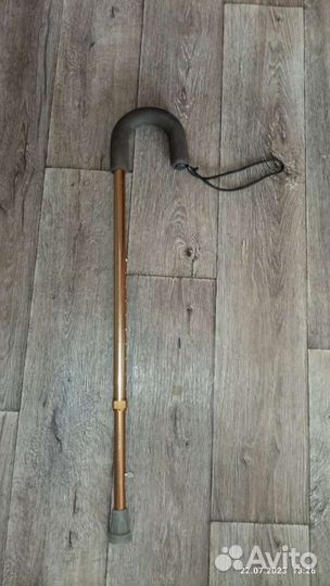 Прогулочная трость