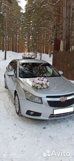 Свадебные украшения на машину