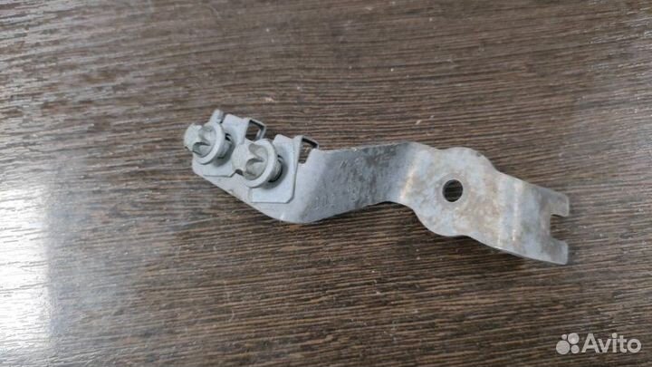 Кронштейн Mercedes Amg Gt 63S 4 Matic 177 177980