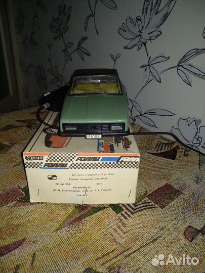 Игрушка спортивный автомобиль