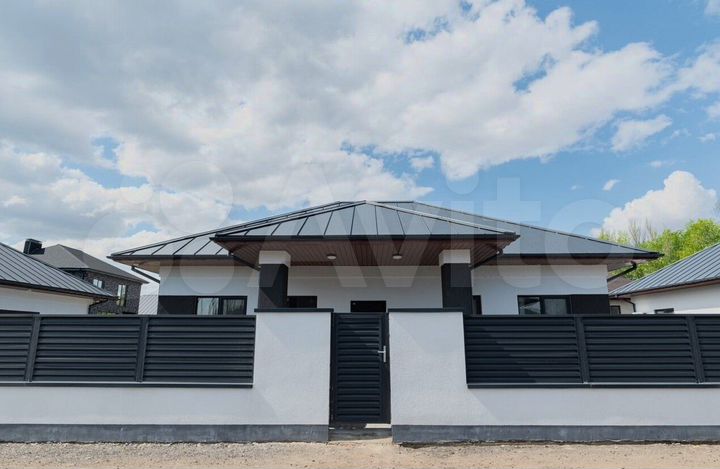 Дом 95 м² на участке 5 сот.