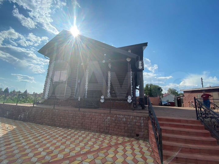 Коттедж 190 м² на участке 20 сот.