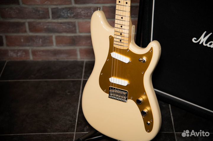 Электрогитара Fender + аксессуары